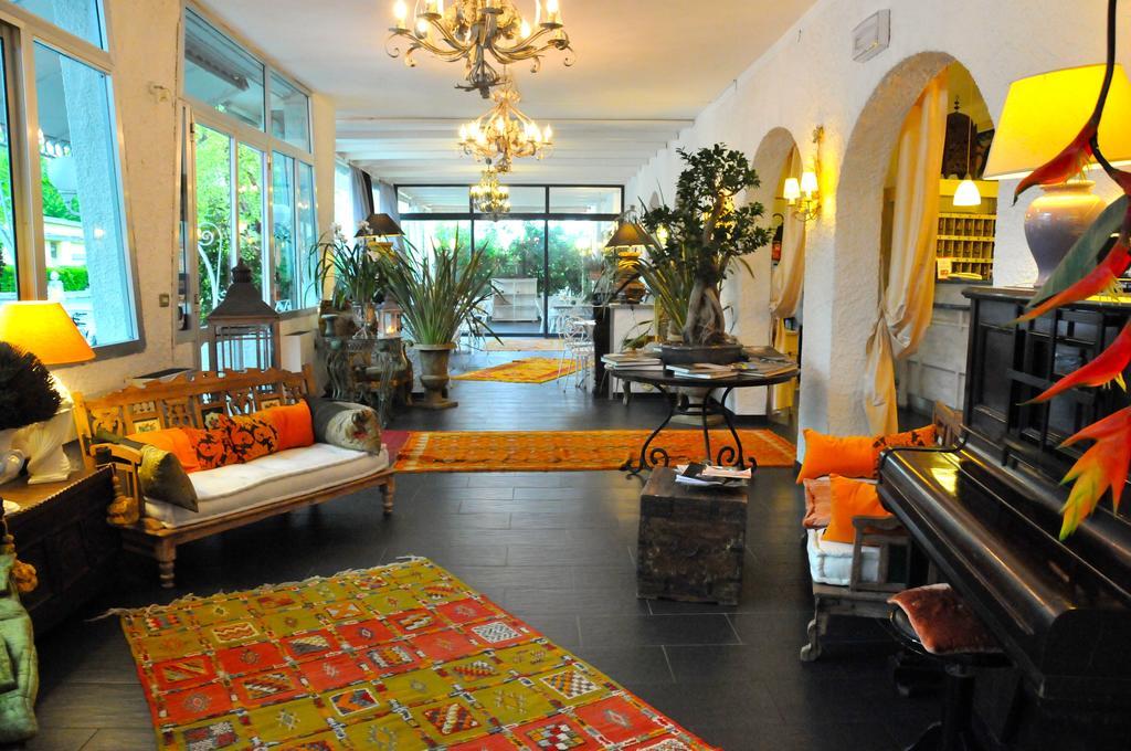 Atlantic Hotel 2*